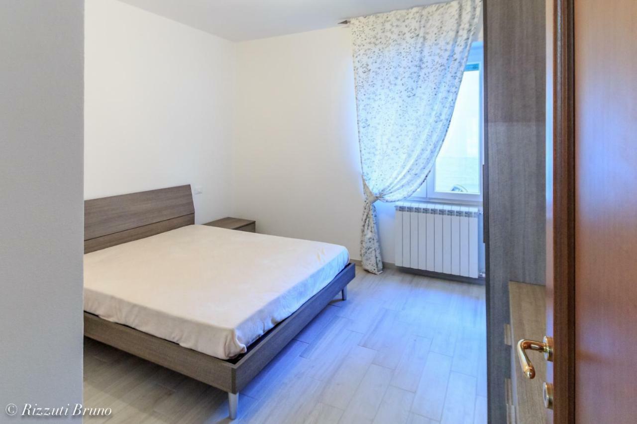 Appartamento Ristrutturato A Nuovo !!! Varazze Exterior foto